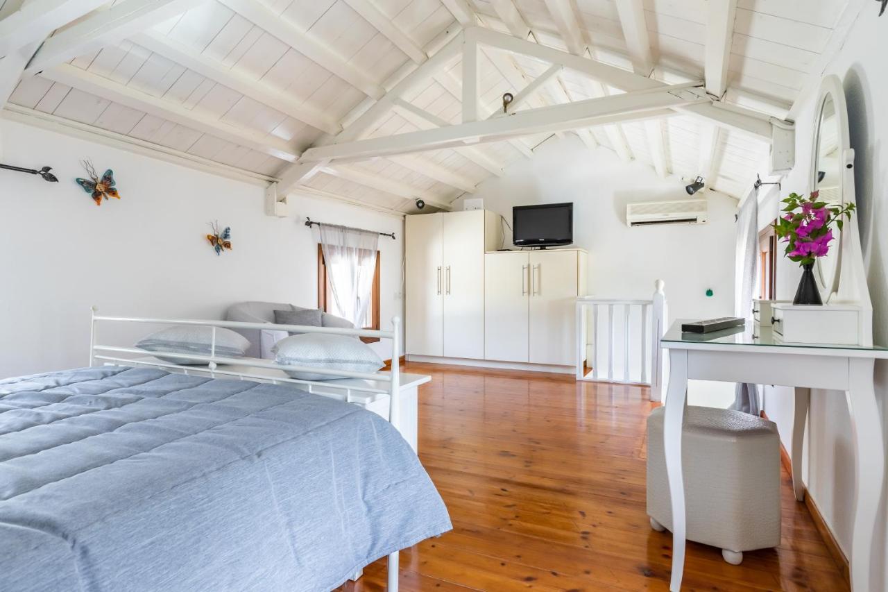 Villa Fotini Kalivi In Raches Panormos  Екстериор снимка